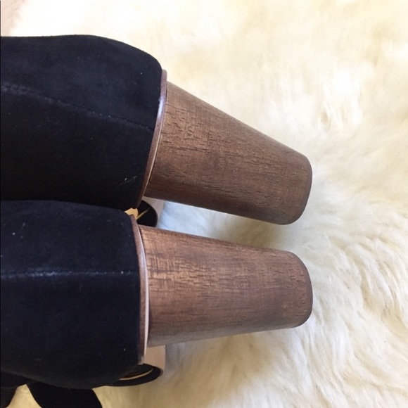 Splendid Johnson Block Heel Black Suede Sandals - Picture 4 of 7